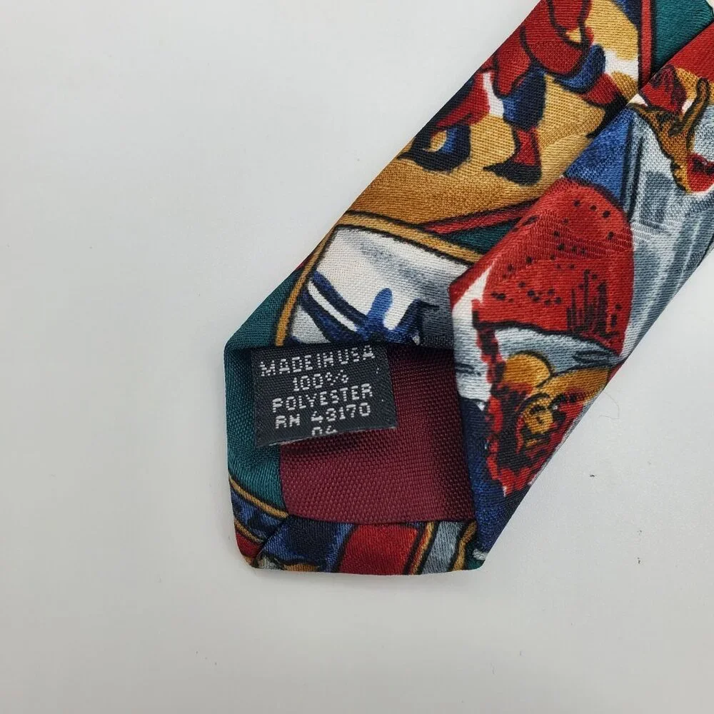 Manhattan Holiday Design Christmas Tie Neck‎ Tie Made In USA EUC